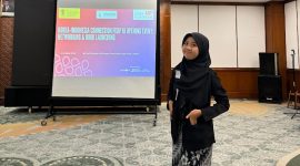 Dinda Rahmalia, mahasiswa PBI FKIP Uhamka, berhasil mengukir prestasi internasional dengan esainya tentang pendidikan Indonesia dan Korea. (Foto: Uhamka)