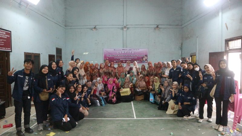 Dokumentasi bersama. Foto: Komunitas GenBI Divisi  Pendidikan dan Kebudayaan UNRI