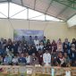 Mahasiswa KKN Reguler 83 Posko 5 berfoto bersama dengan Lurah, Takmir Masjid, Ketua RW dan peserta lomba Hari Santri Nasional di Kelurahan Lodoyong pada (27/10/2024). Foto: KKN UIN Walisongo Posko 5