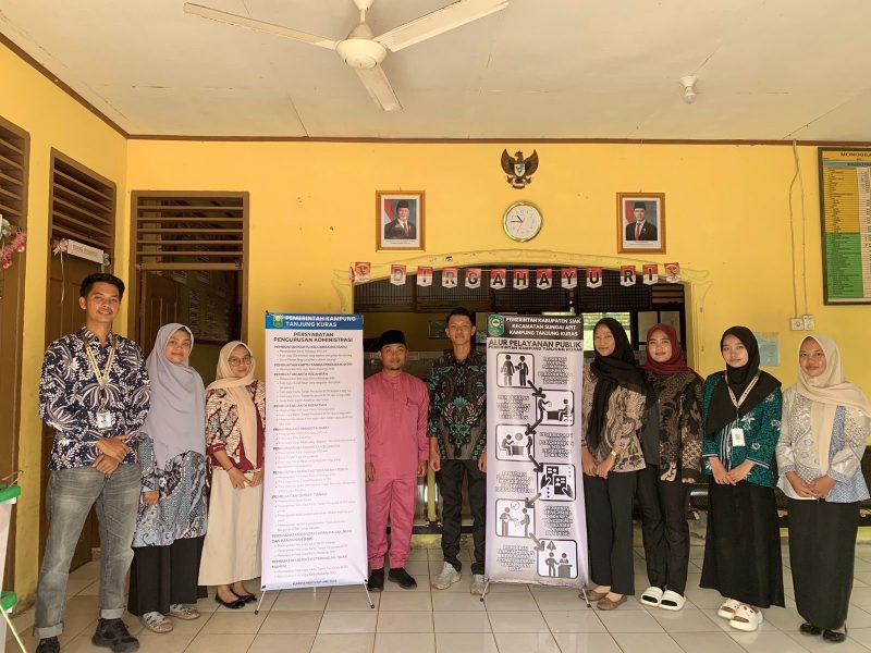 Dokumentasi bersama. Foto:Tim KKN MBKM FISIP UNRI Kampung Tanjung Kuras
