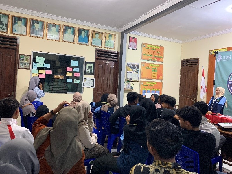 Sesi diskusi. Foto: Posko 28 KKN Reguler 83 UIN Walisongo Semarang