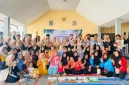 Dokumentasi bersama setelah kegiatan demo memasak olahan dari pisang di Dusun Krajan, Desa Klenang Kidul, Kecamatan Banyuanyar, Kabupaten Probolinggo (14/7/2025). Foto: KKN 44 UINSA