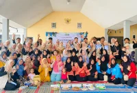 Dokumentasi bersama setelah kegiatan demo memasak olahan dari pisang di Dusun Krajan, Desa Klenang Kidul, Kecamatan Banyuanyar, Kabupaten Probolinggo (14/7/2025). Foto: KKN 44 UINSA