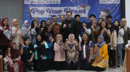 Foto bersama narasumber dan peserta workshop “Pop Your Brand” di Gedung Dekranasda Sleman, 19 Juni 2025. Foto: Pribadi