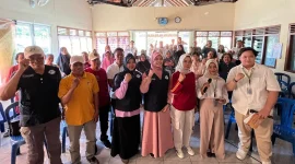 Dokumentasi bersama setelah pelaksanaan kegiatan seminar pengenalan masalah mental dan mindfulness pada pasien hipertensi dan diabetes melitus (3/8/2025). Foto: KKN-T IDBU Tim 26 UNDIP