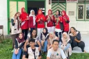 Dokumentasi bersama setelah pelaksanaan program Pemanfaatan Minyak Jelantah menjadi Lilin Aromaterapi. Foto: pribadi