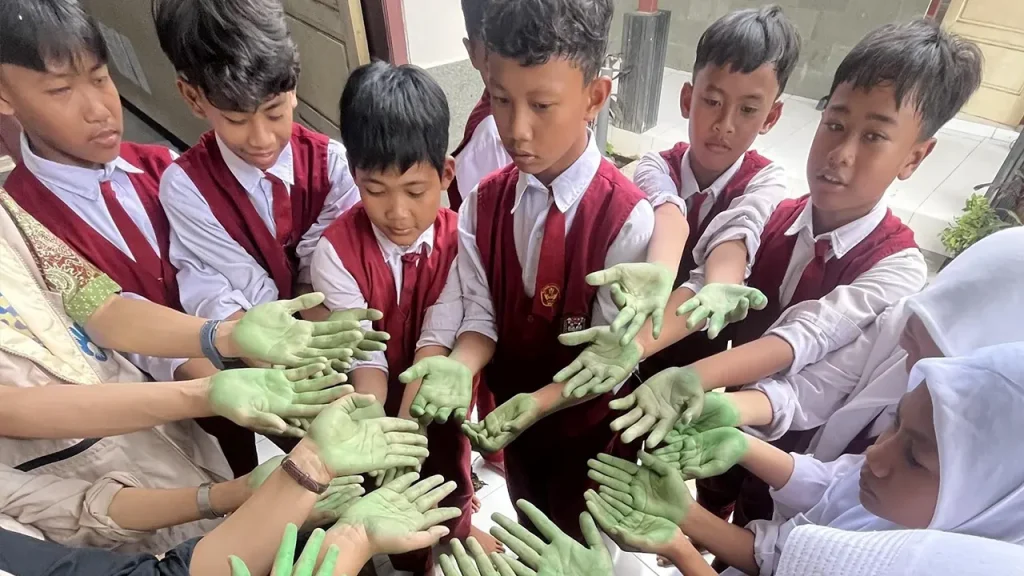 Kampanye Perilaku Hidup Bersih dan Sehat (PHBS). Foto: KKN 335 UNS