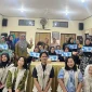 Tim KKN UNS 146 foto Bersama pelaku UMKM desa Jiwan setelah melaksanakan sosialisasi foto produk dan pendaftaran google maps. Foto: KKN 146 UNS