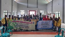 Dokumentasi kelompok KKN bersama BPBD dan masyarakat desa pagersari setelah kegiatan sosialisasi dan simulasi. Foto: KKN GIAT 12 UNNES