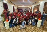 Dokumentasi bersama Tim PKK Desa Kagokan. Foto: KKN 320 UNS