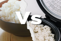 Nasi hangat pulen vs nasi dingin keras—ternyata ada sains di balik perbedaan teksturnya. Gelatinisasi dan retrogradasi jadi jawabannya! Sumber: foryourplate.id