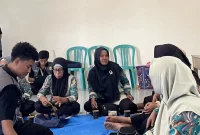 Produk teh herbal dari daun jati hasil olahan mahasiswa KKN UNS yang siap dikonsumsi.  Foto: KKN 05 UNS