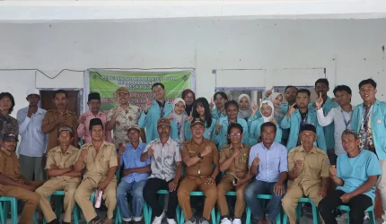 Upacara penerimaan mahasiswa KKN 2 UNS. Foto: KKN 2 UNS