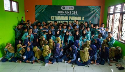 Dokumentasi bersama setelah kegiatan edukasi gizi dan pangan mandiri Jogotirto. Foto: KKN UNS Jogotirto