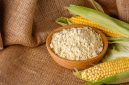 Tepung jagung instan hasil inovasi agroindustri pangan yang mengubah jagung menjadi produk bernilai tinggi, tahan lama, dan siap pakai untuk berbagai olahan makanan. Sumber: Shutterstock.com