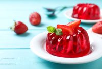 Di balik jelly merah menggoda ini, ada proses ilmiah bernama gelatinisasi yang bikin teksturnya jadi elastis sempurna. Sumber: igamarketplace.com.au