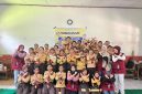 Siswa kelas 4-6 bersama tim KKN UIN Walisongo posko 8 foto bersama dalam acara Sosialisasi 