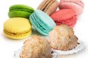 Macaron warna-warni dan kue kelapa ini bukan cuma menggoda mata, tapi juga jadi contoh nyata bahwa makanan berwarna bisa membawa rasa, nutrisi, dan kebahagiaan dalam satu gigitan. (doc. webstaurantstore.com)