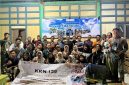 Mahasiswa KKN 138 UNS memberikan sosilisasi dan demo tentang solusi PGPR kepada petani di Desa Kadipiro sebagai bagian dari mengatasi penyakit bercak coklat Senin (30/1/2026). Foto: Pribadi