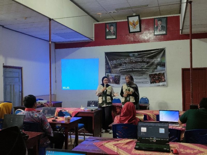 Sesi pembukaan oleh mahasiswa UNS. Foto: Tim KKN-T 151 UNS