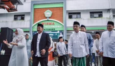 Bupati dan jajaran Forkopimda Kabupaten Nganjuk tiba di Pondok Pesantren Al Ubaidah, Kertosono, untuk menghadiri penutupan Safari Ramadan, Senin (16/3/2026). Foto: Pribadi
