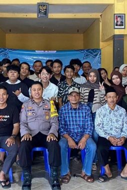 KKN-T UNS Kelompok 100 Gelar Sosialisasi Bahaya Pinjol dan Judi Online di Desa Sanggrahan