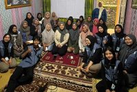 Kelompok KKN UNS 74 bersama Kelompok Wanita Tani Puspita Arum Desa Gunungsaridok. Foto: KKN 74 UNS
