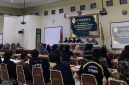 Diskusi publik yang digelar Aliansi BEM Solo di Aula Gedung Perpustakaan Universitas Bangun Nusantara (Univet) Sukoharjo, Senin (22/6/2026), dihadiri perwakilan mahasiswa dari berbagai kampus di Solo Raya. Forum bertajuk “Menjawab Kepemimpinan Pemuda: Mengawal Ekonomi Kerakyatan, Merawat Ruang Demokrasi” itu menjadi ruang konsolidasi sekaligus mendorong transformasi gerakan mahasiswa agar lebih adaptif melalui pemanfaatan ruang digital. (Foto: Dok Pribadi)