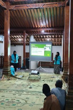 Mahasiswa UNS Dorong Ekonomi Sirkular di Klaten, Limbah Cair Aren Disulap Menjadi Pupuk Organik Cair