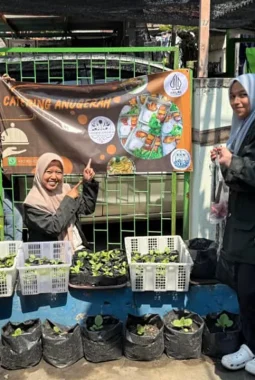 Mahasiswa KKN UIN Sunan Ampel Perkuat Branding Tiga UMKM Unggulan di Jambangan untuk Tingkatkan Daya Saing