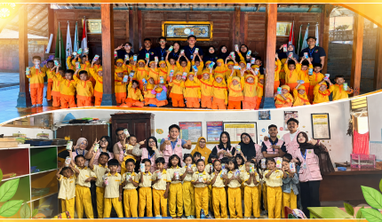 Dokumentasi bersama setelah pelaksanaan program "Edukasi Menabung Sejak Dini" bagi anak-anak di TK Pertiwi Pakis dan KBIT-RA Jam'iyyatul Ihsan Pakis, Dusun Pakis Tengah, Desa Pakis, Kecamatan Pakis, Kabupaten Magelang. Sumber: Dok. Pribadi/KKN Kelompok 68 UMBY