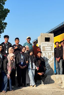 KKN Berdampak 174 UMM Resmikan Rocket Stove di Desa Kilensari, Tekan Kebiasaan Warga Buang Sampah ke Laut