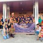 Dokumentasi bersama mahasiswa KKN Literasi UNS kelompok 297 Desa Segorogunung. Foto: Dok. Pribadi/KKN UNS Kelompok 297