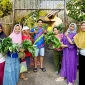 Ibu-Ibu Dukuh Karang Kepoh, Desa Pager Pasca Piket Rutinan Kebun Toga. (Dok. Pribadi/KKN Kelompok 226 UNS)