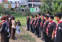 Mahasiswa Magang Kependidikan Terintegrasi (MKT) Universitas Tidar ikut berpartisi aktif mendampingi kegiatan Perkemahan Jumat-Sabtu atau PERJUSA yang dilaksanakan di SMP Negeri 13 Magelang pada tanggal 14 -15 Agustus 2026. (Dok. Pribadi/MKT Untidar SMPN 13 Magelang)