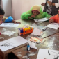 Proses membuat lukisan tiup pada kelas 4. (Dok. Pribadi/KKN 225 UNS)