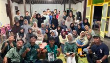 Pemuda Desa Tegalgondo mengikuti edukasi dan pemeriksaan kesehatan bersama KKN 142 UNS pada Minggu (26/7/2026). (Dok. Pribadi/KKN 142 UNS)