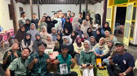 Pemuda Desa Tegalgondo mengikuti edukasi dan pemeriksaan kesehatan bersama KKN 142 UNS pada Minggu (26/7/2026). (Dok. Pribadi/KKN 142 UNS)