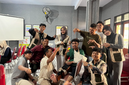 Peserta Mempraktikkan Pertolongan Pertama secara Langsung Didampingi oleh Mahasiswa KKN 179 UNS. Foto: Dok. Pribadi/KKN 179 UNS