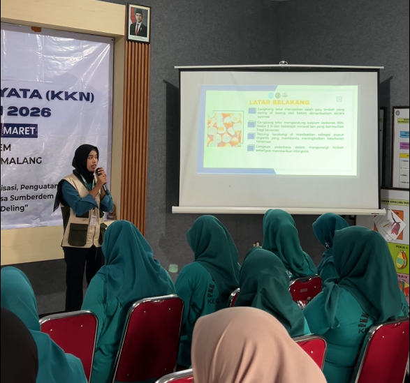 Pemaparan Materi mengenai Pemanfaatan Cangkang Telur sebagai Pupuk Organik. Foto: Dok. Pribadi/KKN 179 UNS