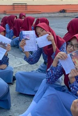 Inovasi Literasi Pagi: Mahasiswa Magang Kependidikan Terintegrasi UNTIDAR Hadirkan Bacaan Berbasis TKA di SMP N 1 Muntilan
